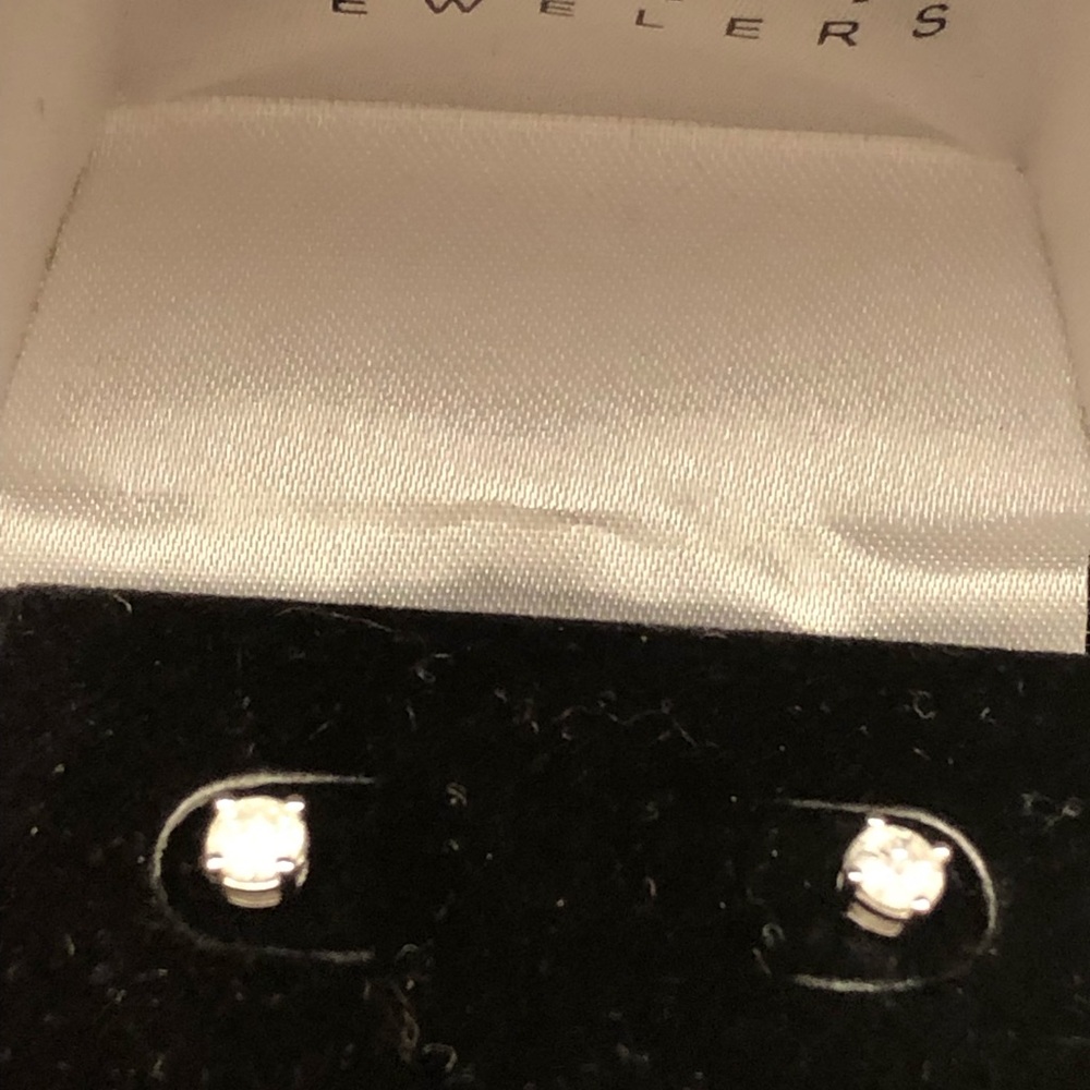 3/8 cttw Diamond Gold Stud